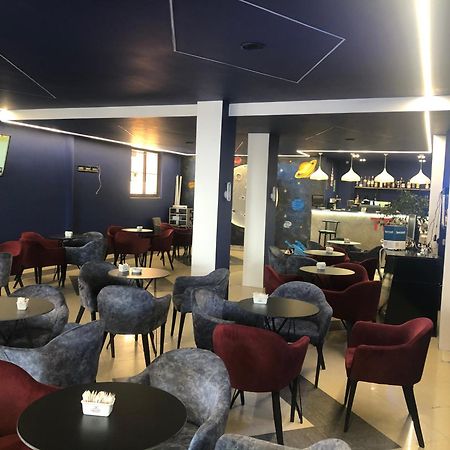 Vila Al2 Durrës 外观 照片